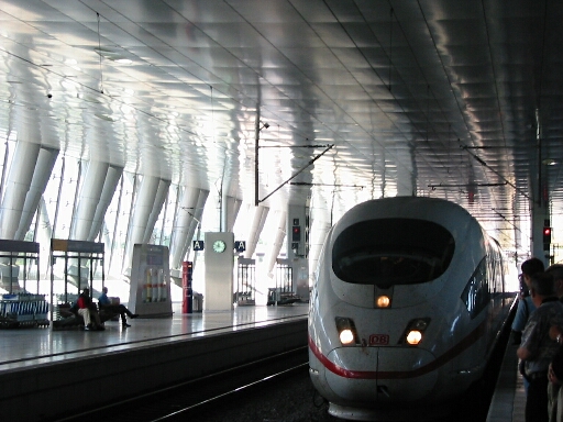 3 EINFAHRT DES PROBANDEN.JPG